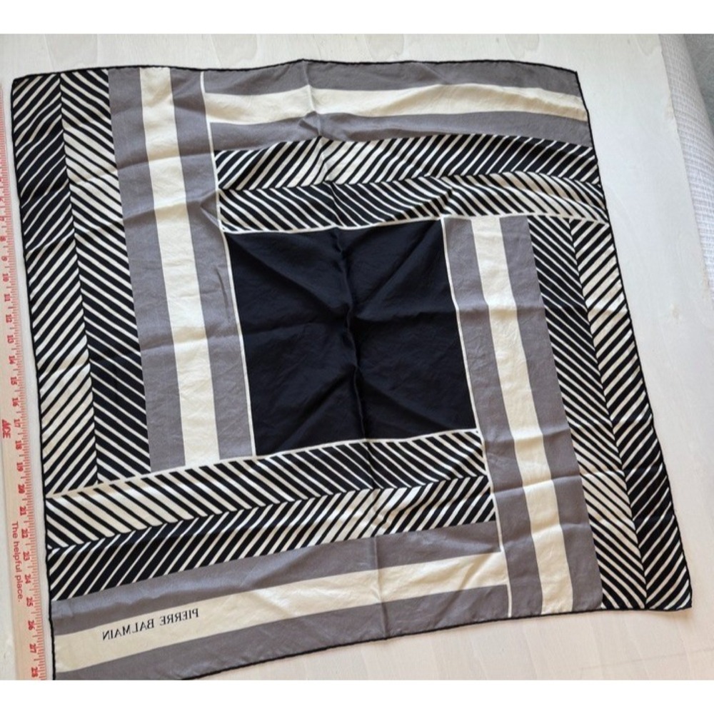 Pierre Balmain Vintage 1980s Silk Scarf 30" Geometric Black White Gray Italy - Picture 2 of 5